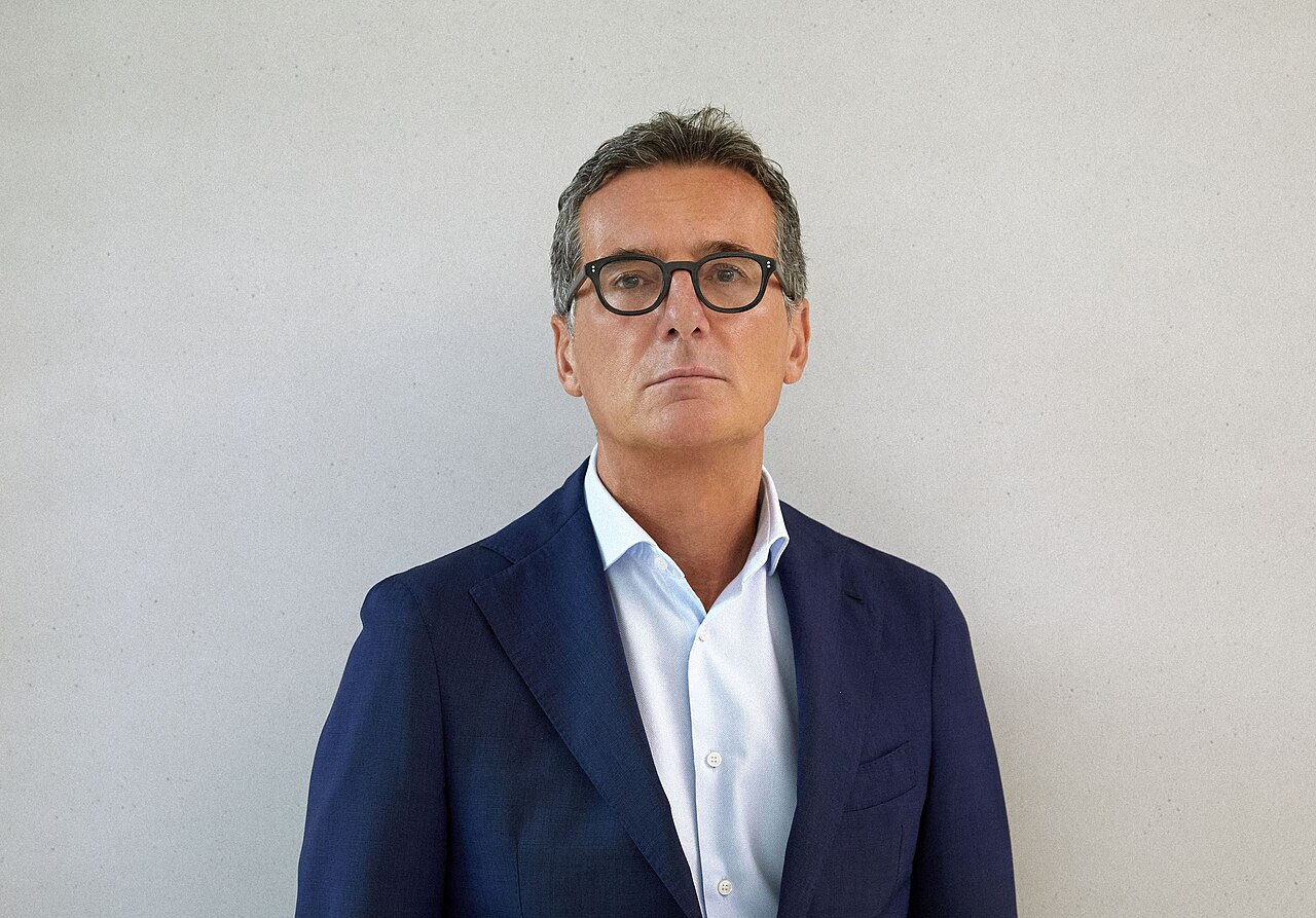 Francesco Milleri PDG d’EssilorLuxottica portrait officiel